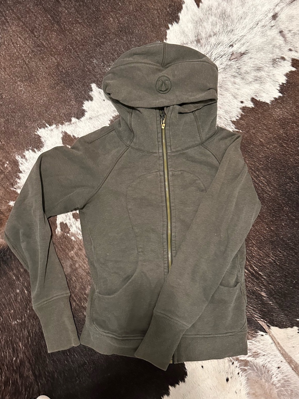 Lululemon Scuba Hoodie Size 4 Olive Green
